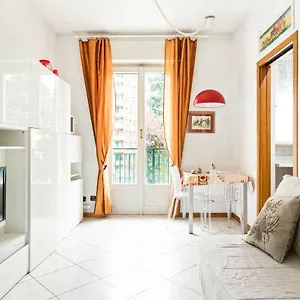 San Siro Stadium Garden Flat Apartment
